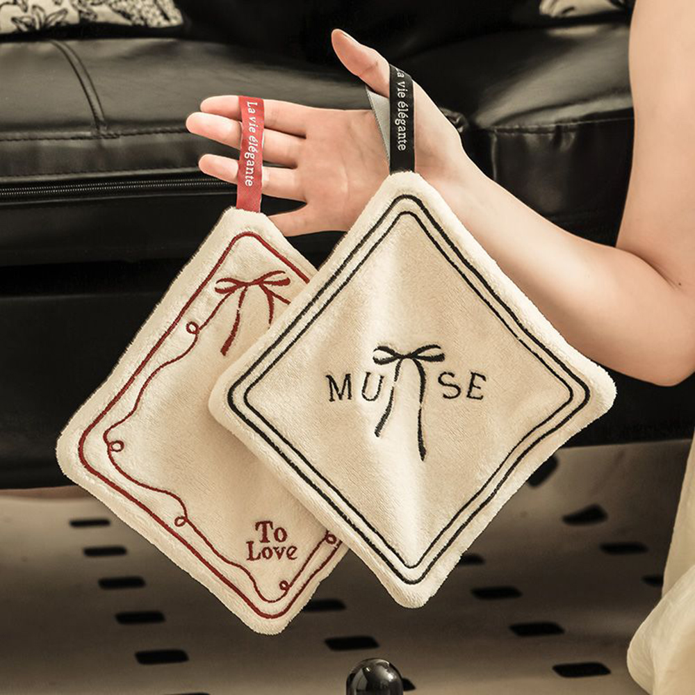 ผ้าเช็ดมือปักลายโบว์ผ้ากำมะหยี - Embroidery Towel บทวิจารณ์และราคา